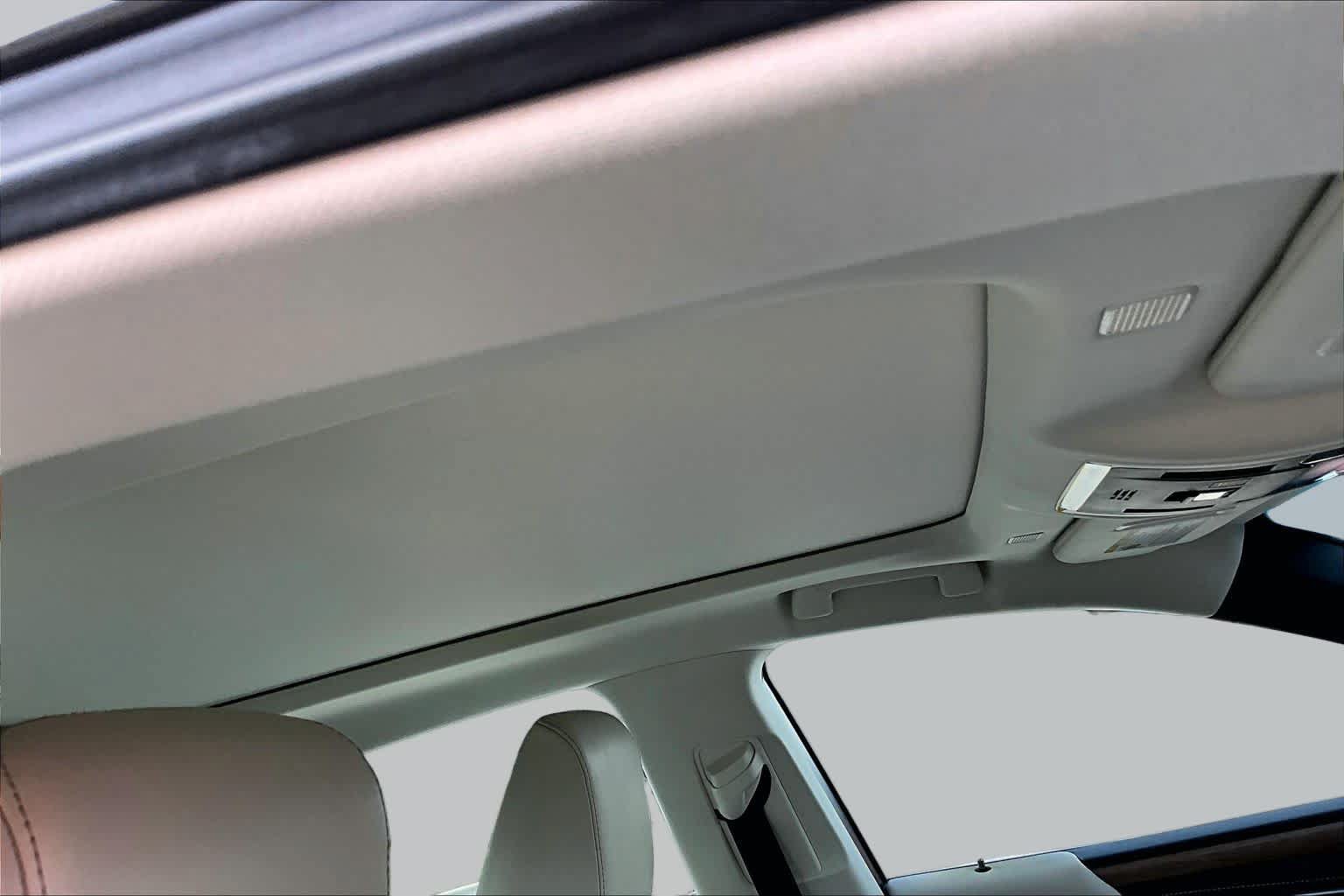 Used 2025 Lexus ES 350 w/ Premium Package FWD image 14