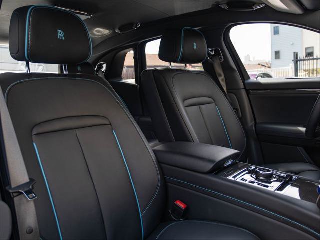 Certified 2022 Rolls-Royce Ghost Black Badge AWD/4WD image 35