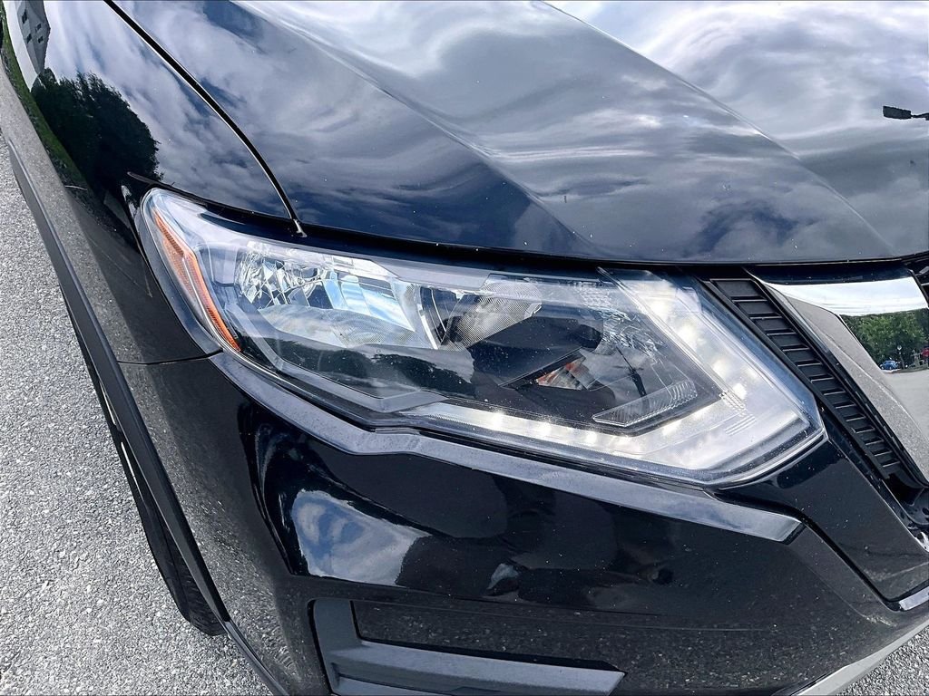 Used 2019 Nissan Rogue SV AWD/4WD image 33