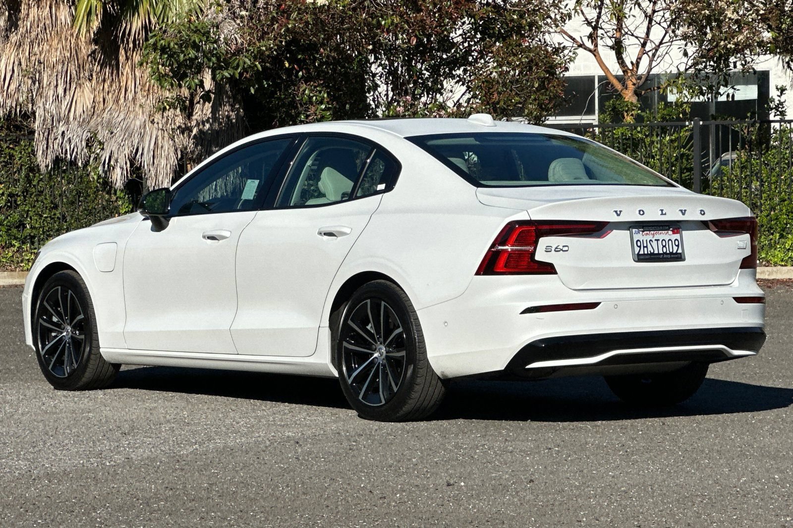 Used 2023 Volvo S60 T8 Plus AWD/4WD image 5