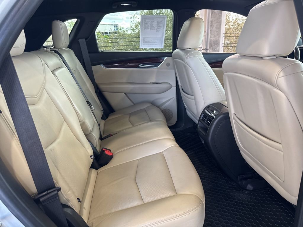 Used 2018 Cadillac XT5 Premium Luxury image 14