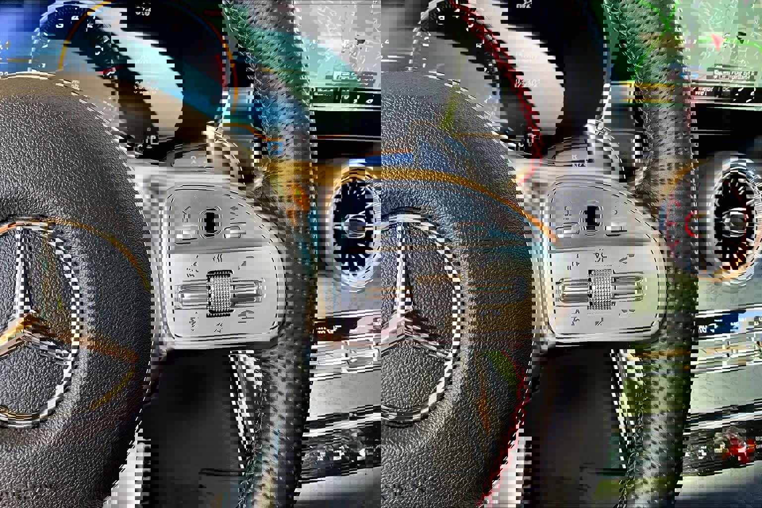 Certified 2022 Mercedes-Benz GLC 43 AMG 4MATIC image 24