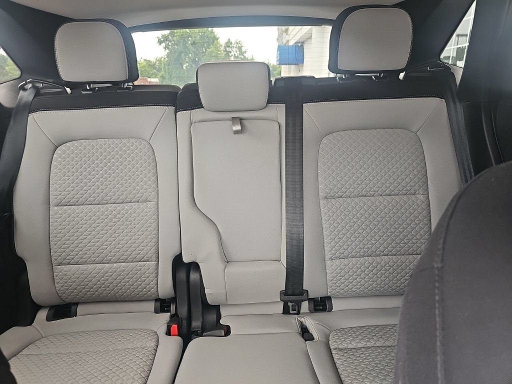 Used 2023 Ford Escape Active w/ Tech Pack #2 AWD/4WD image 10