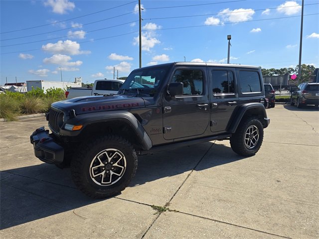 Used 2024 Jeep Wrangler Unlimited Rubicon image 2