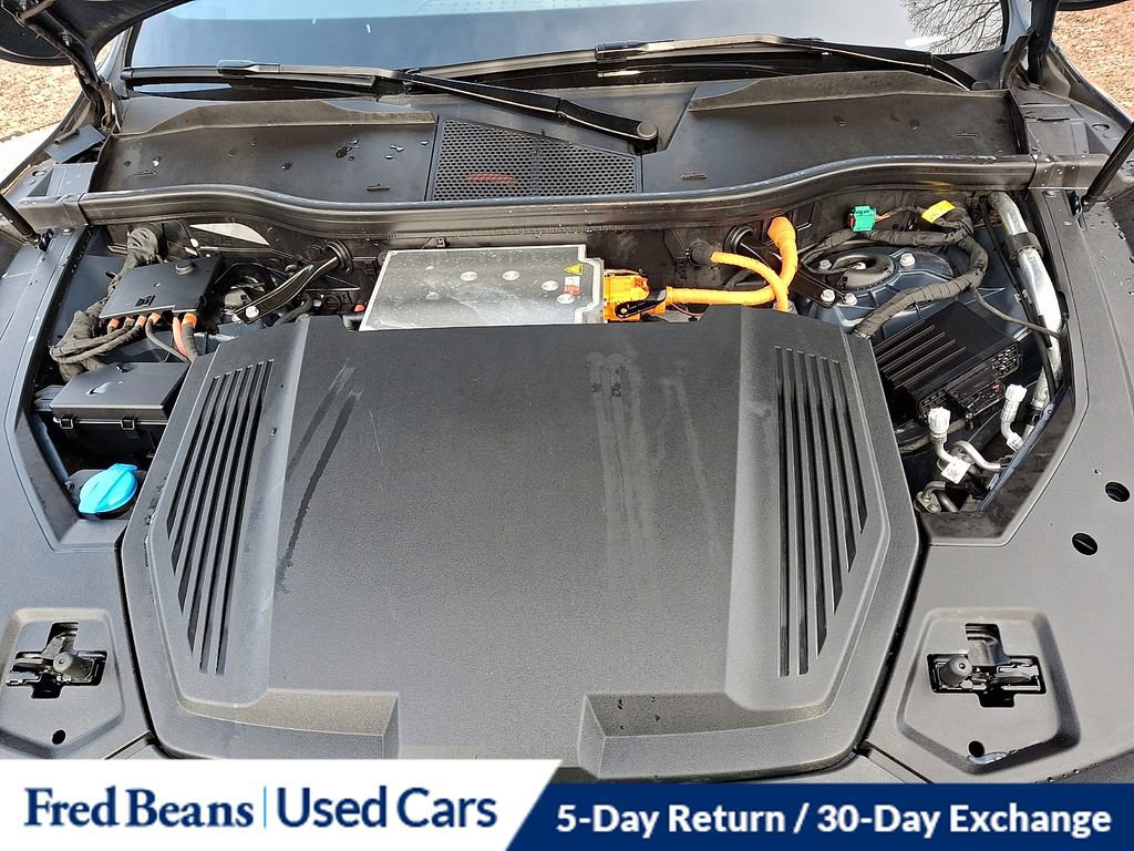 Used 2023 Audi e-tron Premium image 30
