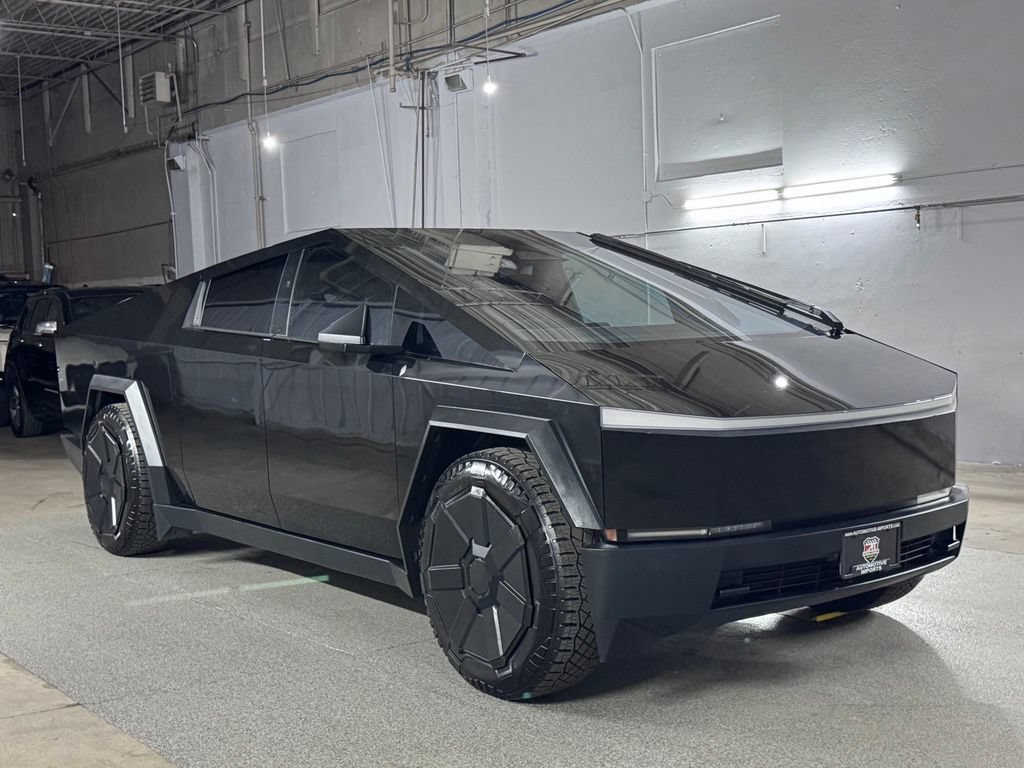 Used 2024 Tesla Cybertruck Cyberbeast AWD/4WD image 3