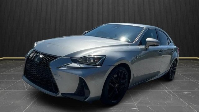 Used 2018 Lexus IS 300 F Sport w/ F Sport Package RWD image 6