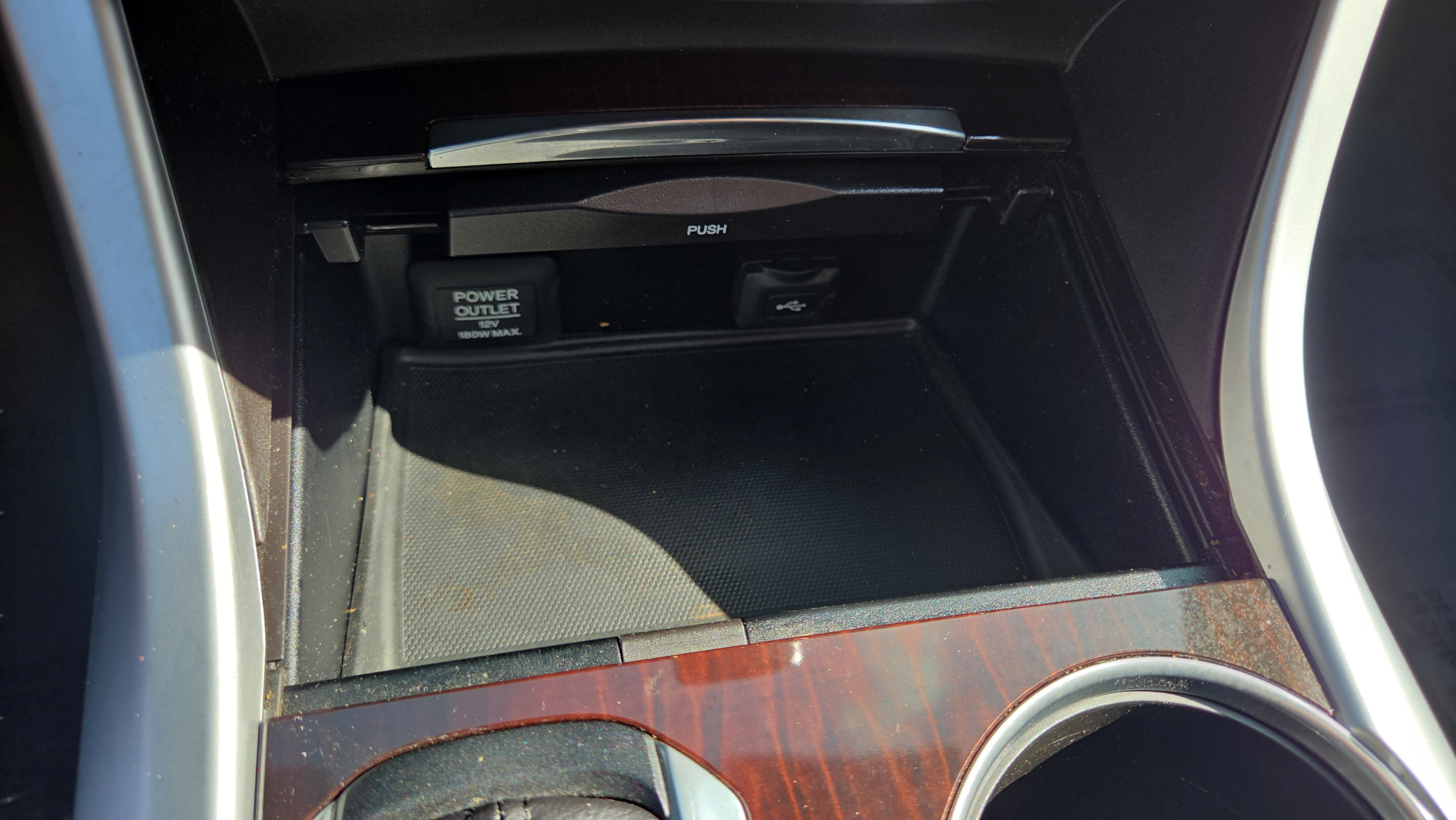 Used 2017 Acura TLX w/ Technology Package FWD image 32