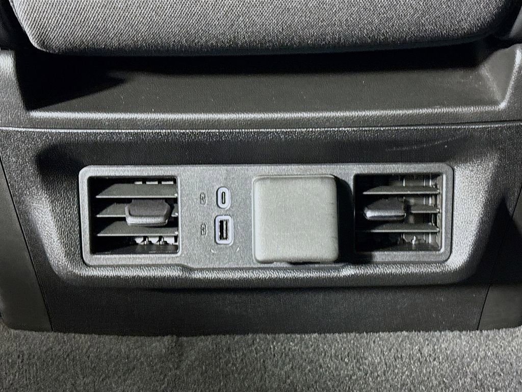 Used 2026 Chevrolet Silverado 1500 LT image 28