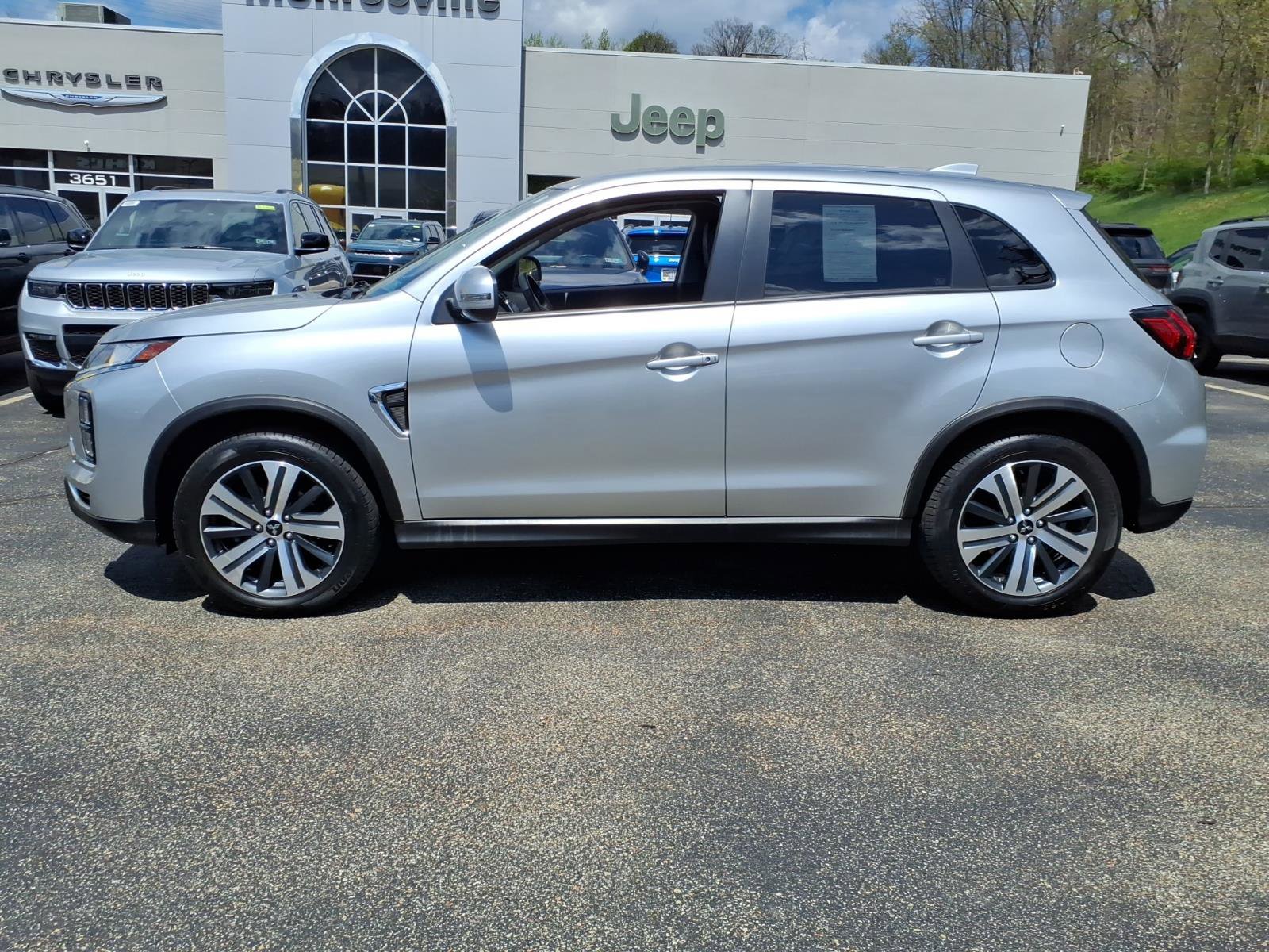 Used 2024 Mitsubishi Outlander Sport AWD image 2