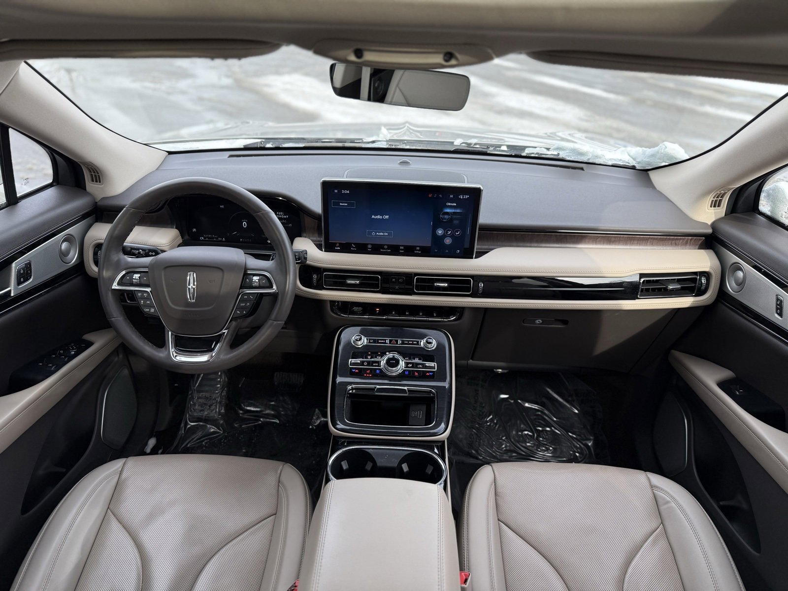 Used 2023 Lincoln Nautilus Reserve w/ Equipment Group 202A image 14