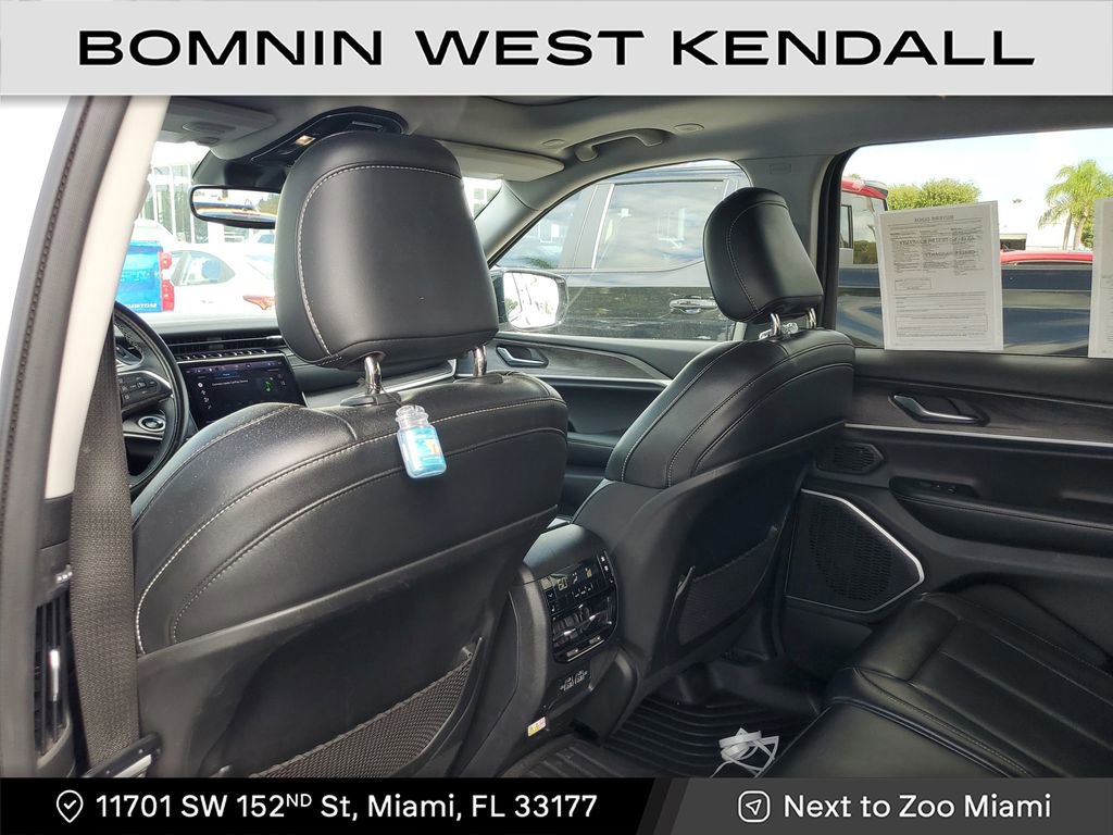 Used 2022 Jeep Grand Cherokee L Limited image 19