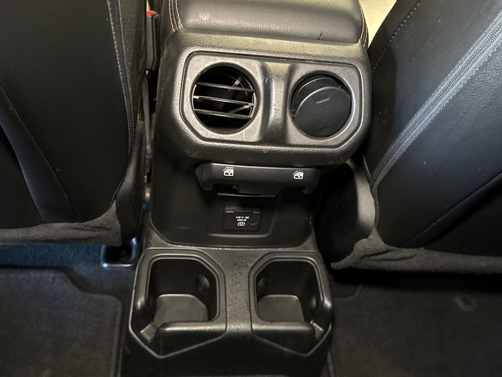 Used 2023 Jeep Gladiator Overland AWD/4WD image 8
