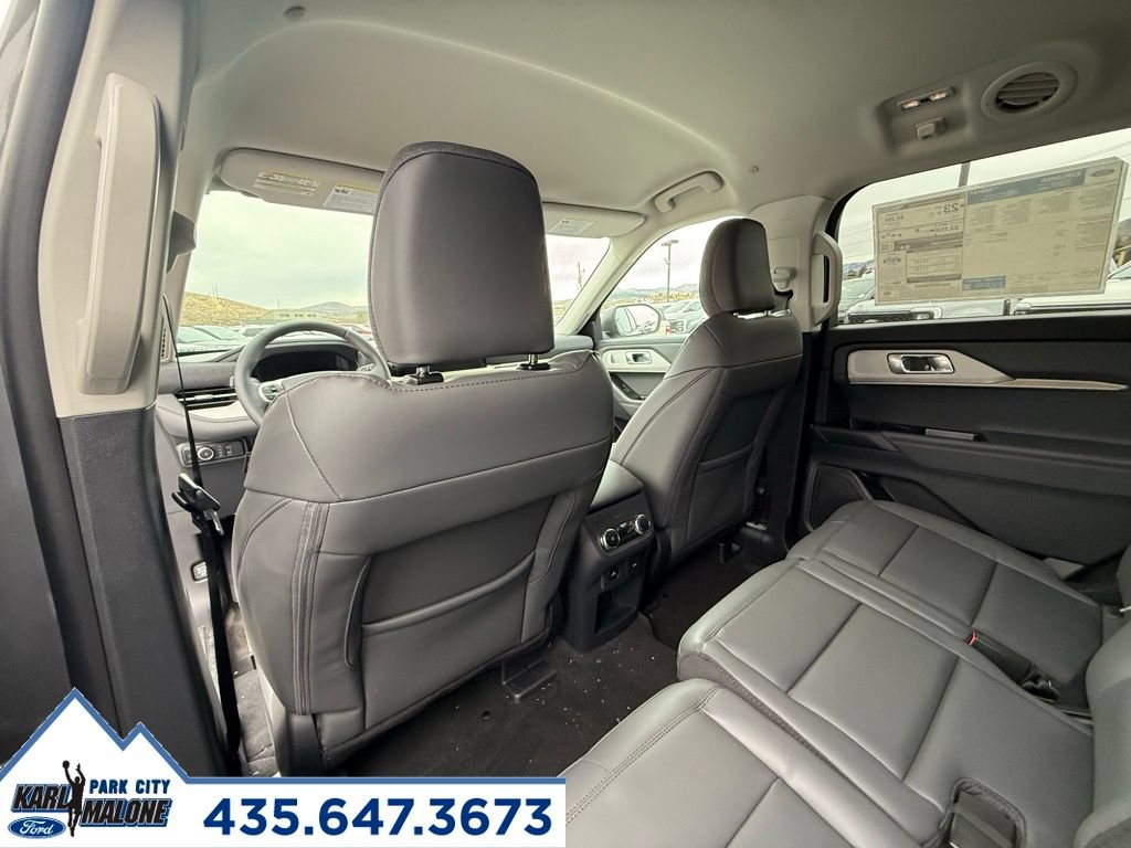 Used 2026 Ford Explorer Active w/ Active Comfort Package AWD/4WD image 14