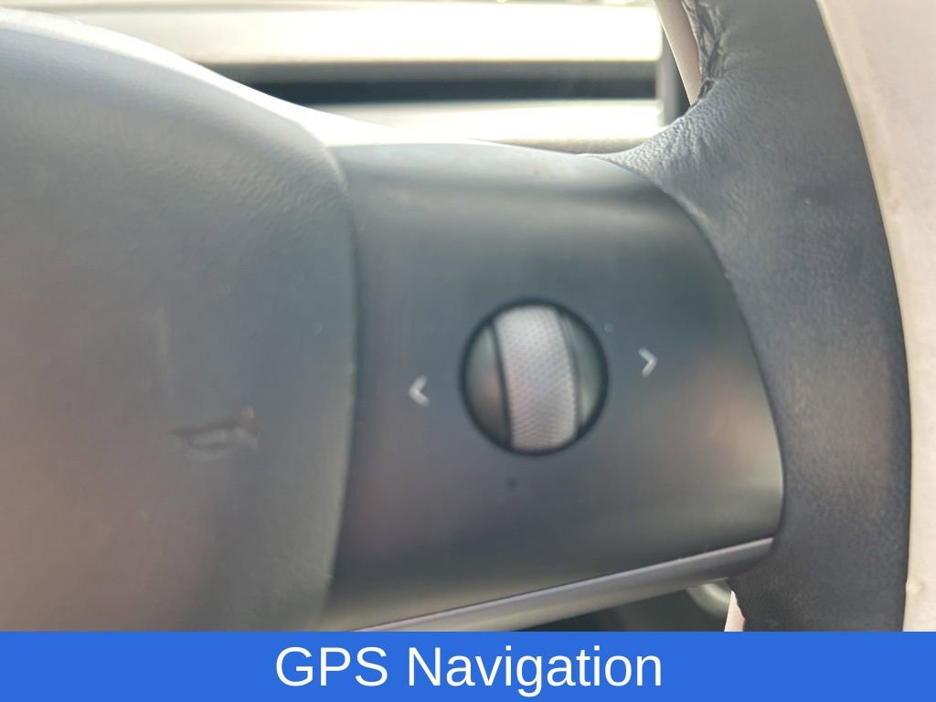 Used 2022 Tesla Model 3 image 12