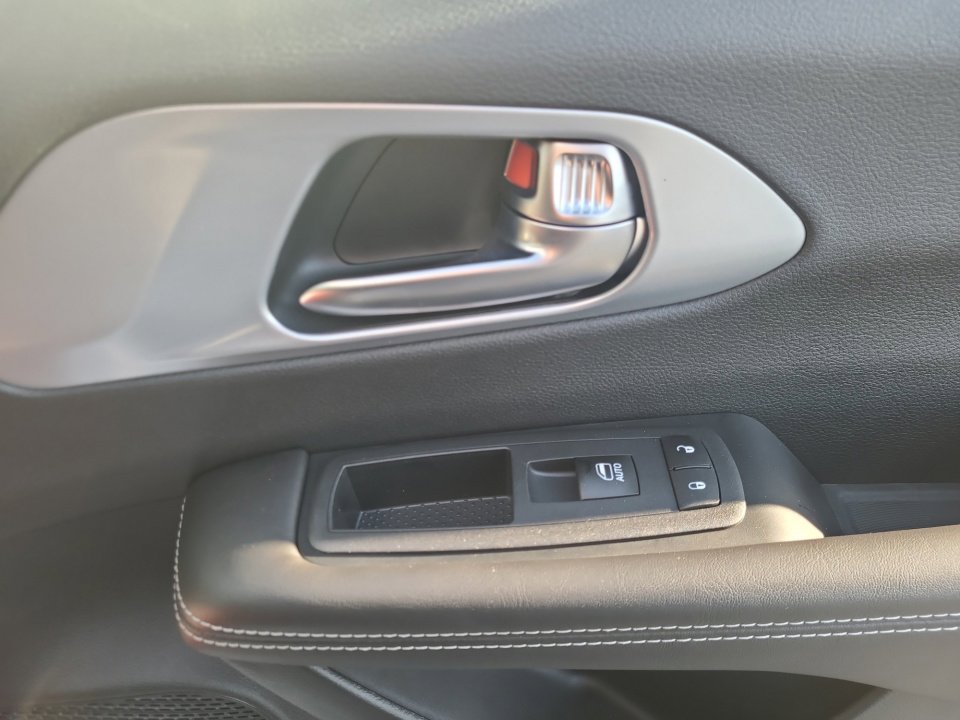 New 2026 Chrysler Pacifica Limited w/ S Appearance Package image 31