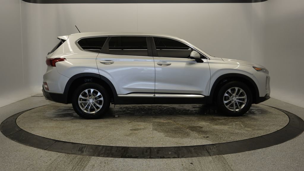 Used 2019 Hyundai Santa Fe SE image 13