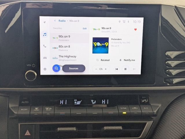 Used 2025 Toyota Camry SE image 19