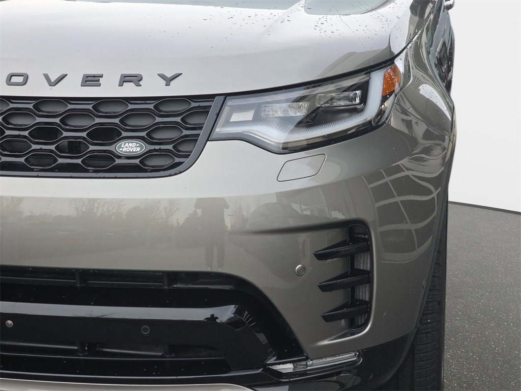 New 2025 Land Rover Discovery Dynamic SE image 34