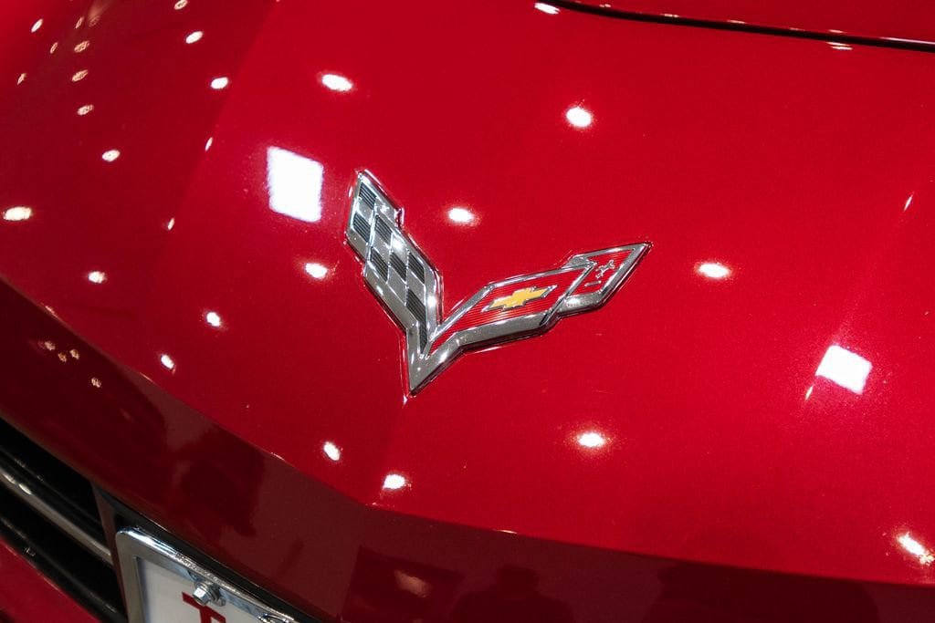 Used 2015 Chevrolet Corvette Stingray Coupe w/ 2LT Preferred Equipment Group RWD image 15