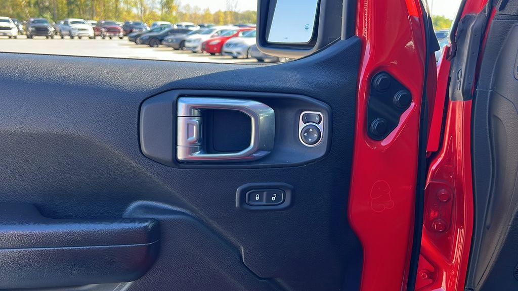Used 2021 Jeep Gladiator Willys image 10