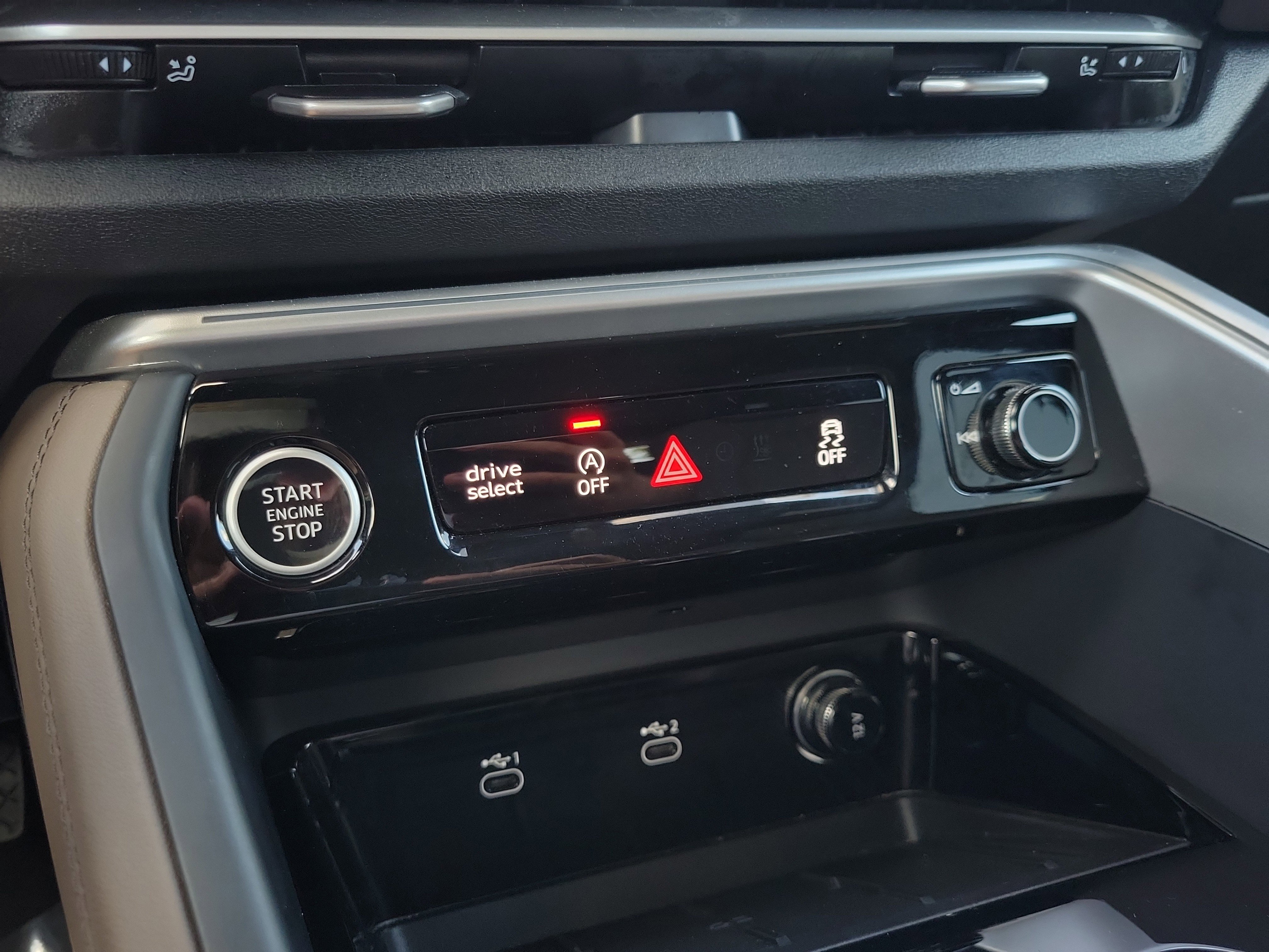 Certified 2025 Audi Q5 Premium Plus w/ Premium Plus image 28