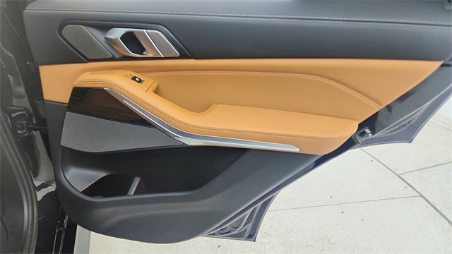 Used 2025 BMW X5 sDrive40i w/ M Sport Package image 29