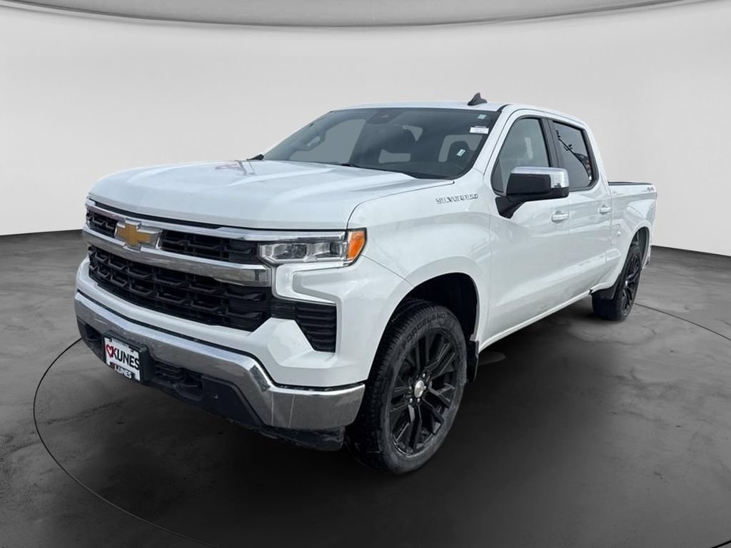 Used 2025 Chevrolet Silverado 1500 LT w/ Work Truck Package AWD/4WD image 9