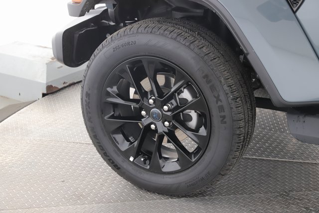 Used 2025 Jeep Wrangler Unlimited Sahara image 13