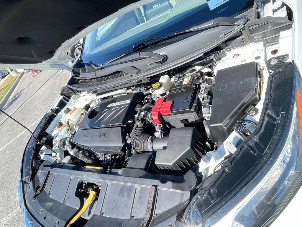 Used 2023 Nissan Rogue SV FWD image 40