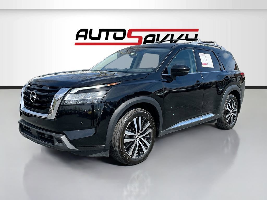 Used 2024 Nissan Pathfinder Platinum w/ Black Appearance Package image 3