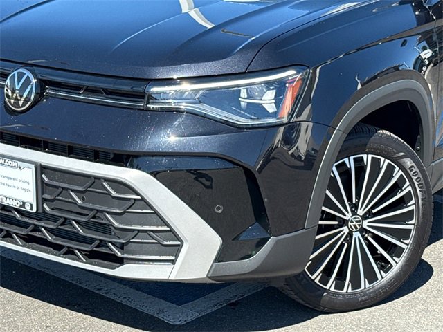 Used 2025 Volkswagen Taos SE image 7