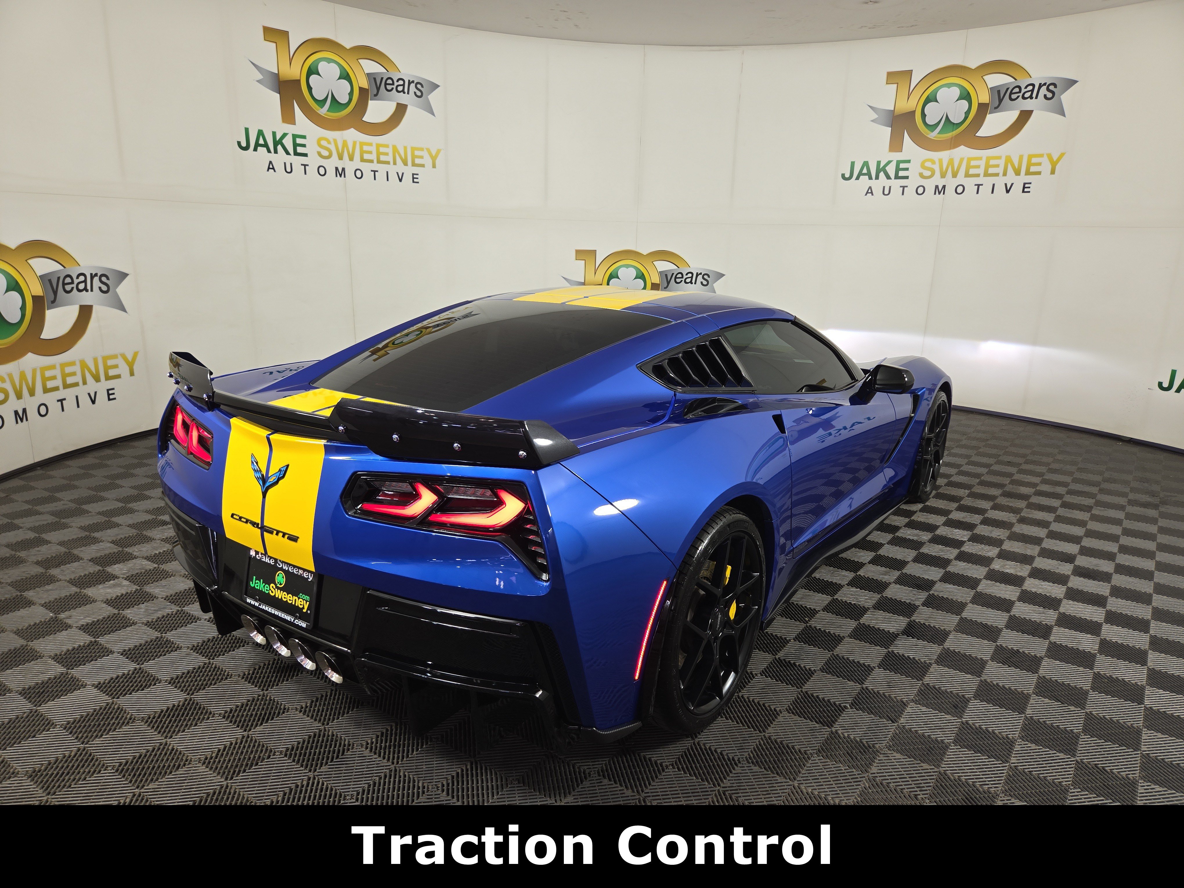 Used 2019 Chevrolet Corvette Stingray Coupe RWD image 9