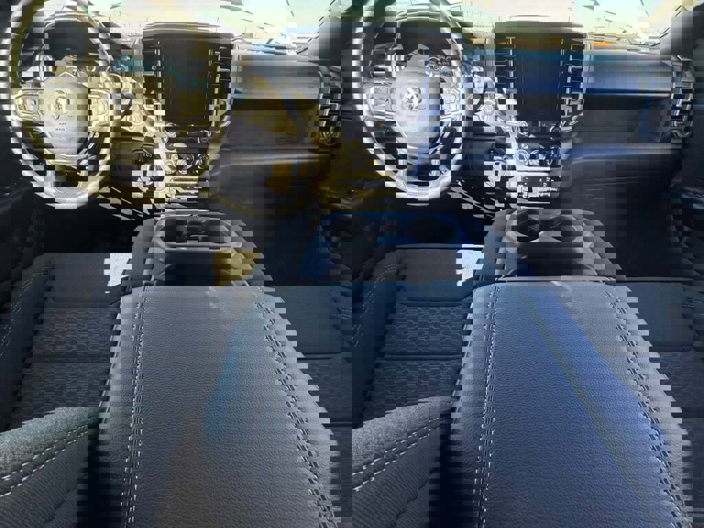 New 2026 RAM 1500 Express image 26