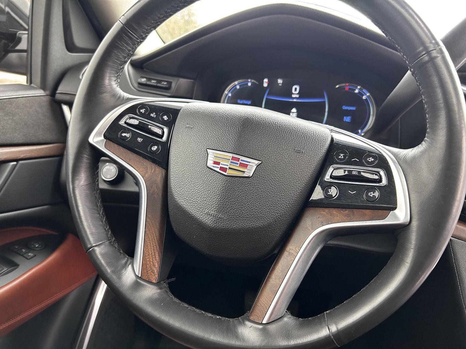 Used 2017 Cadillac Escalade Luxury image 31