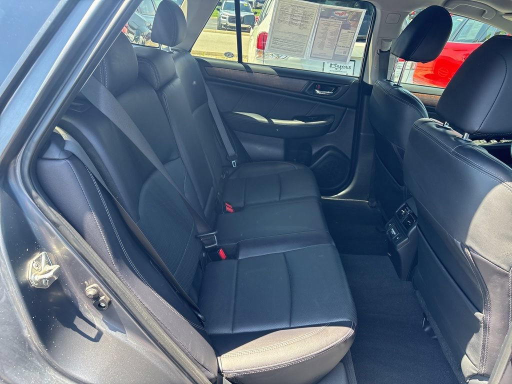 Used 2018 Subaru Outback 2.5i Limited AWD/4WD image 11