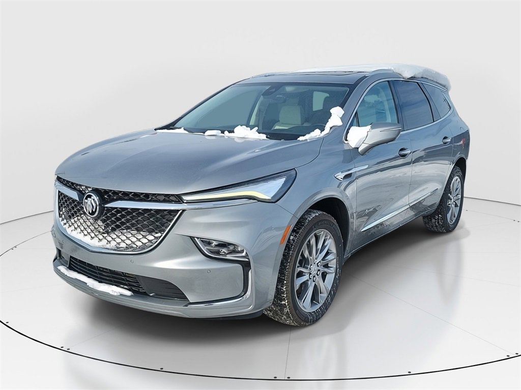 Used 2024 Buick Enclave Avenir w/ Avenir Technology Package image 2