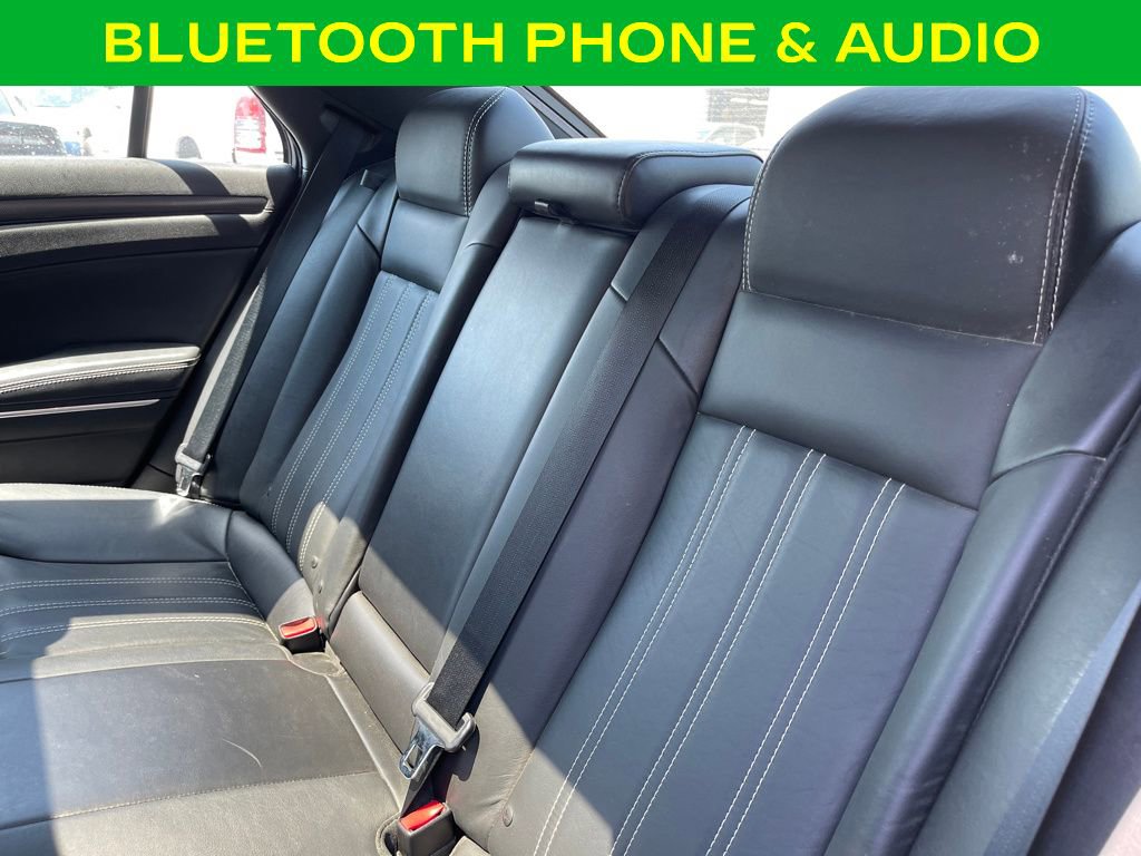 Used 2014 Chrysler 300 S w/ Luxury Group RWD image 13