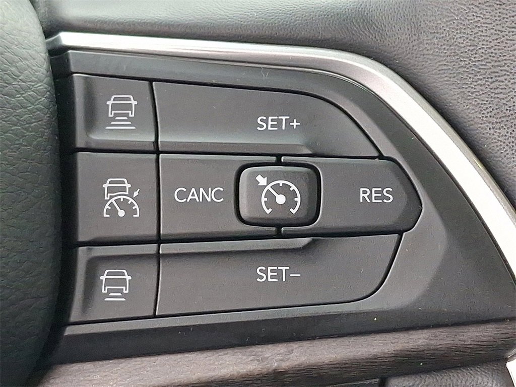 Used 2021 Jeep Grand Cherokee L Limited image 24