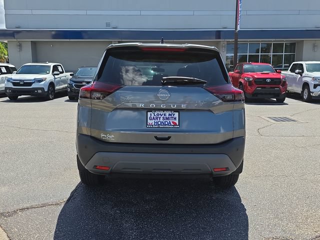 Used 2023 Nissan Rogue S FWD image 5