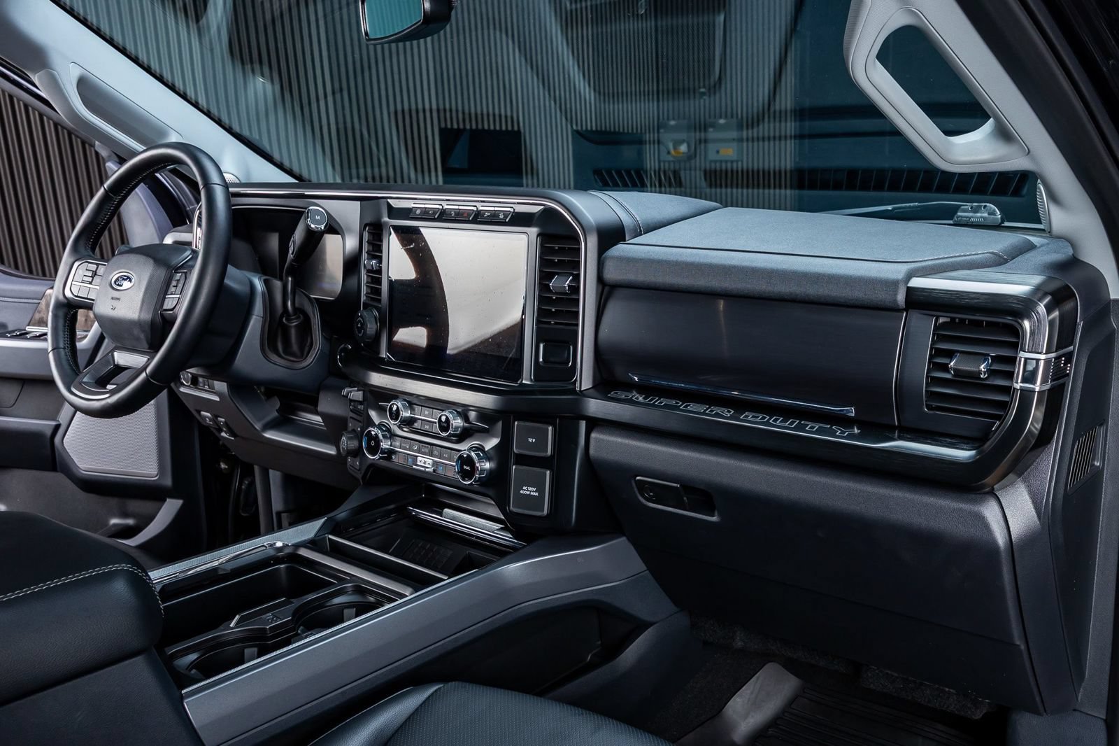 Used 2024 Ford F250 Lariat w/ Lariat Ultimate Package AWD/4WD image 18