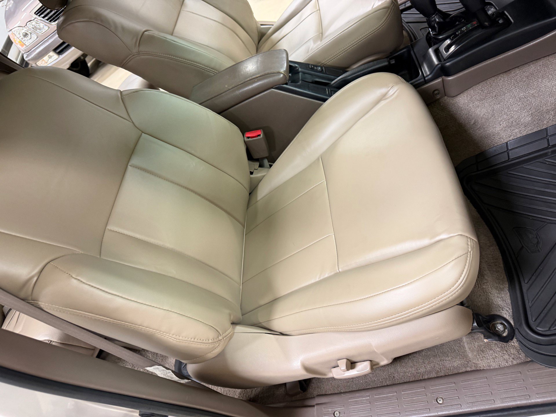 Used 1996 Toyota 4Runner Limited AWD/4WD image 25