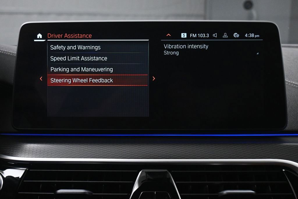 Used 2023 BMW M550i xDrive w/ Dynamic Handling Package AWD/4WD image 42