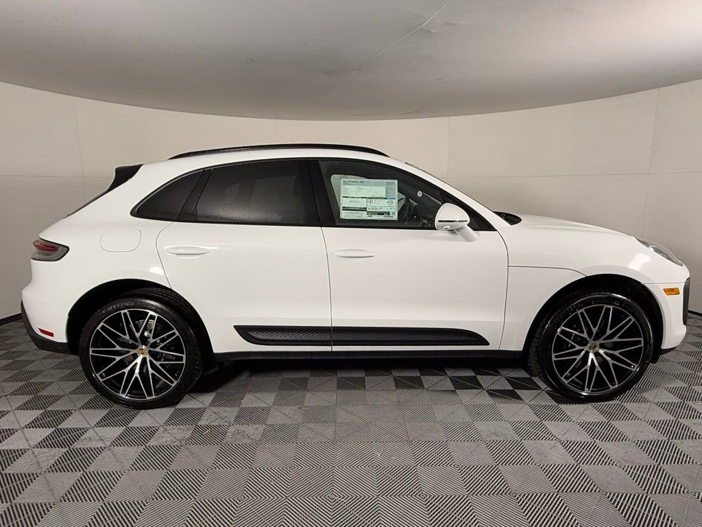 New 2026 Porsche Macan image 8