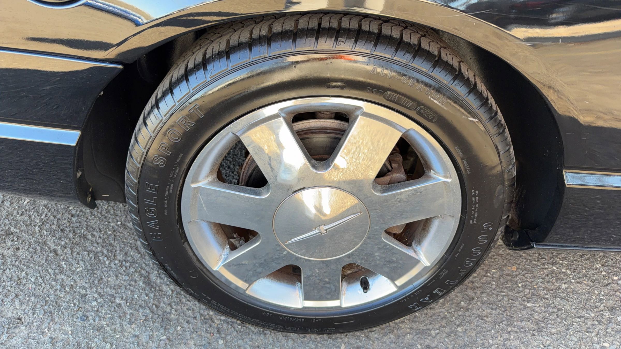 Used 2002 Ford Thunderbird image 11