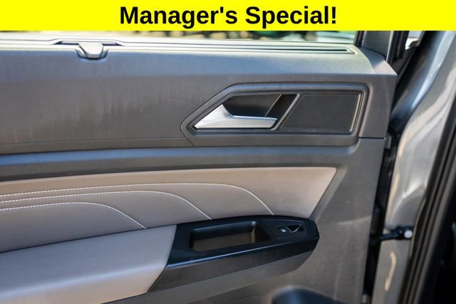 Used 2021 Volkswagen Atlas SE w/ Towing Package image 26