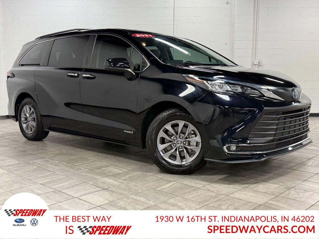 Used 2021 Toyota Sienna XLE