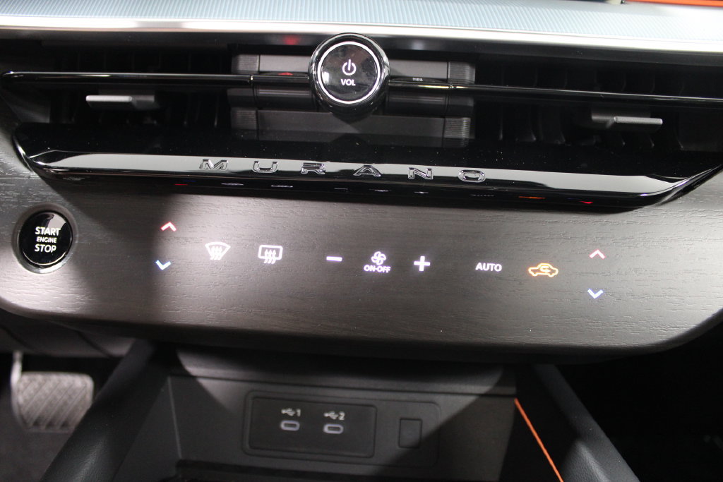 Used 2025 Nissan Murano SL AWD/4WD image 47