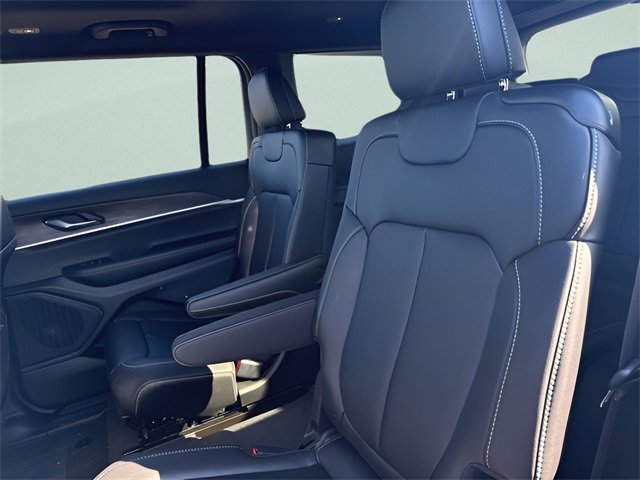 New 2025 Jeep Grand Cherokee L Limited image 21