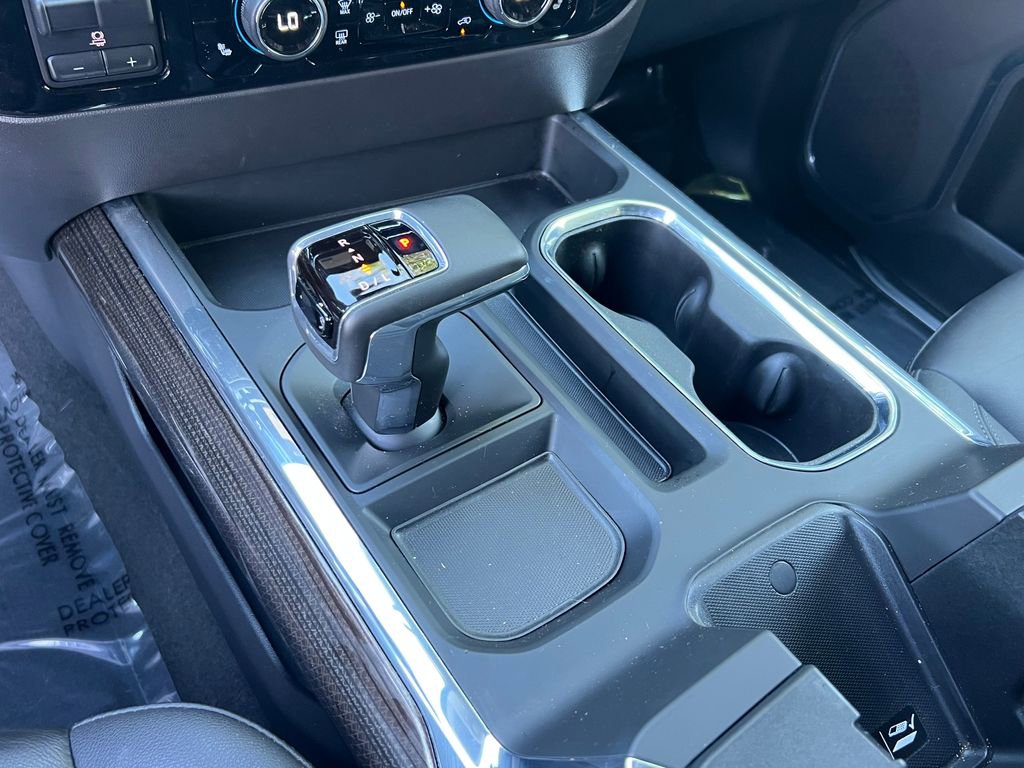 Used 2025 Chevrolet Silverado 1500 LT Trail Boss w/ LT Trail Boss Premium Package AWD/4WD image 37